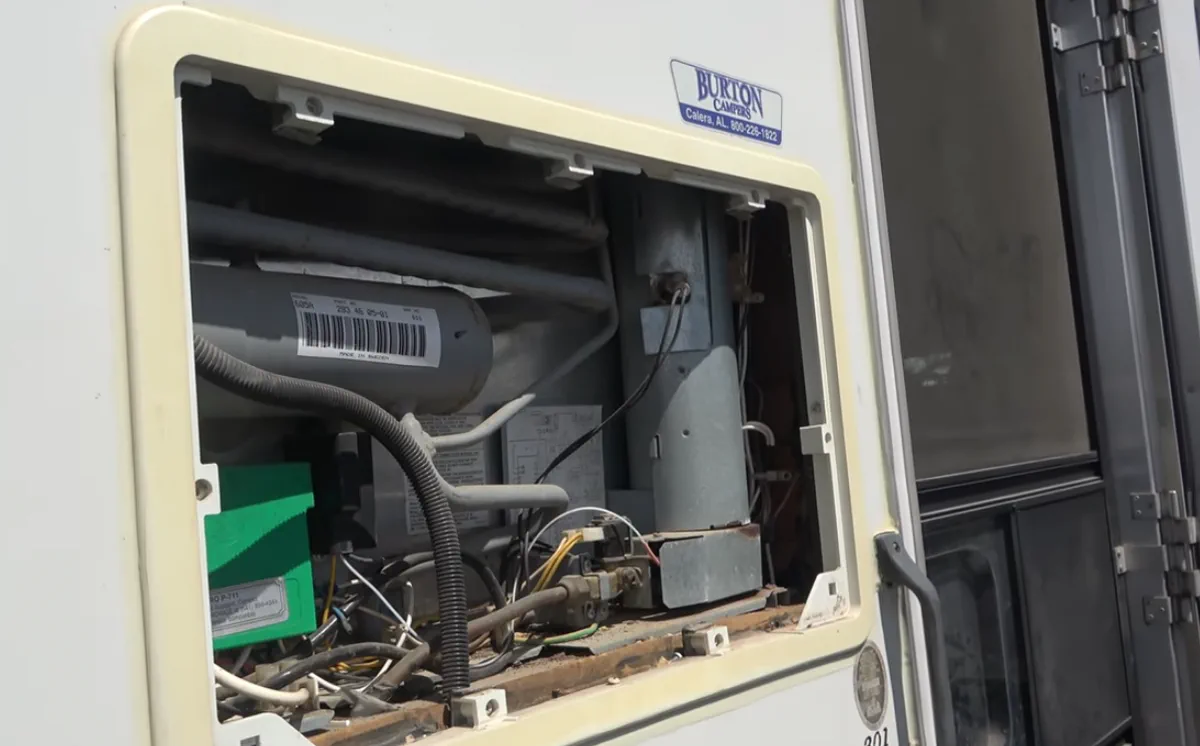 Mobile RV appliance repair in Fort Lauderdale FL - our appliance specialists servicing RV refrigerator and kitchen appliances at Broward County campsite